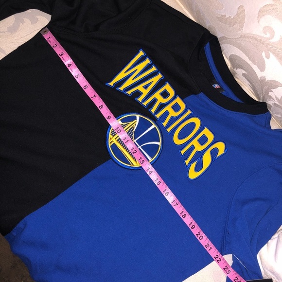 Woman’s M Warriors Pull Over 🖤💙 - Picture 5 of 7